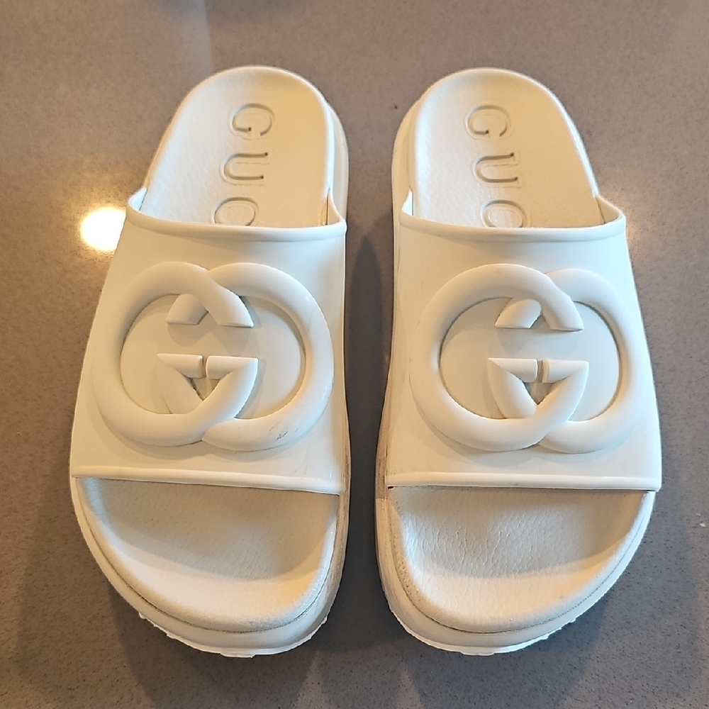 Gucci sandals